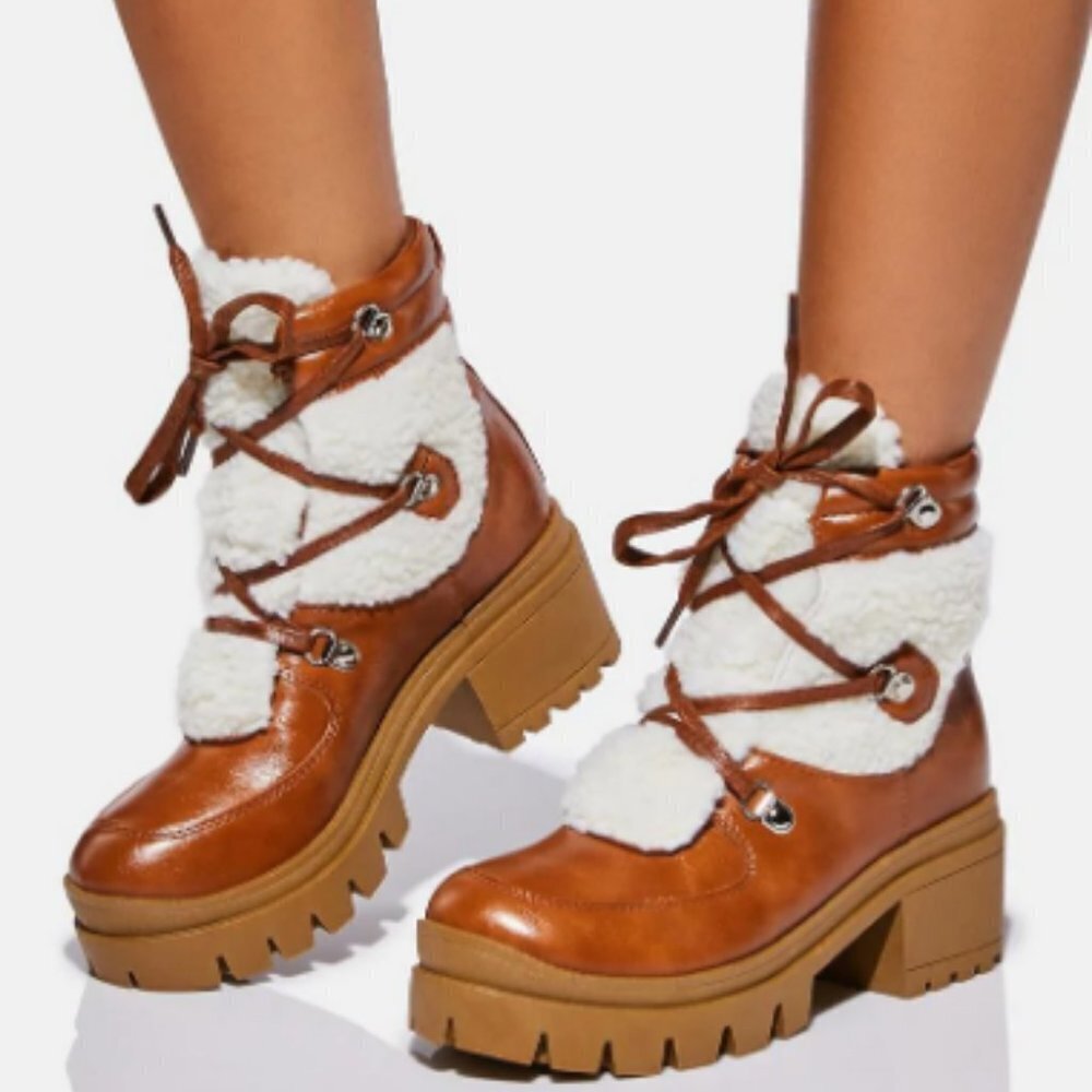 THE JUNGLE READY  Sherpa Boots ( BRAND NEW !!! )